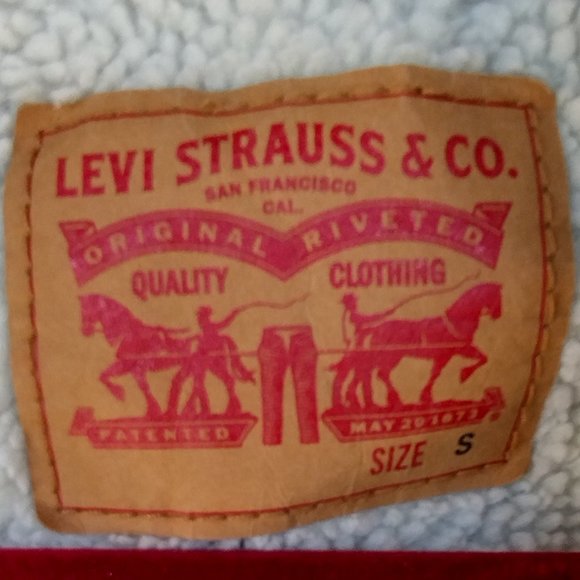 🌎Levi's || Vintage Fit Sherpa Lined Trucker Jacket - Picture 9 of 14